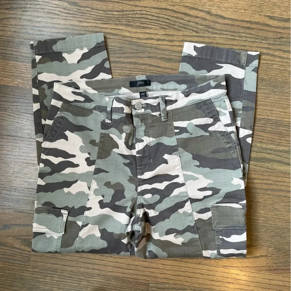 J.Crew Vintage Straight Cargo in Faded Vine Camo Stretch Pants 29 Petite
